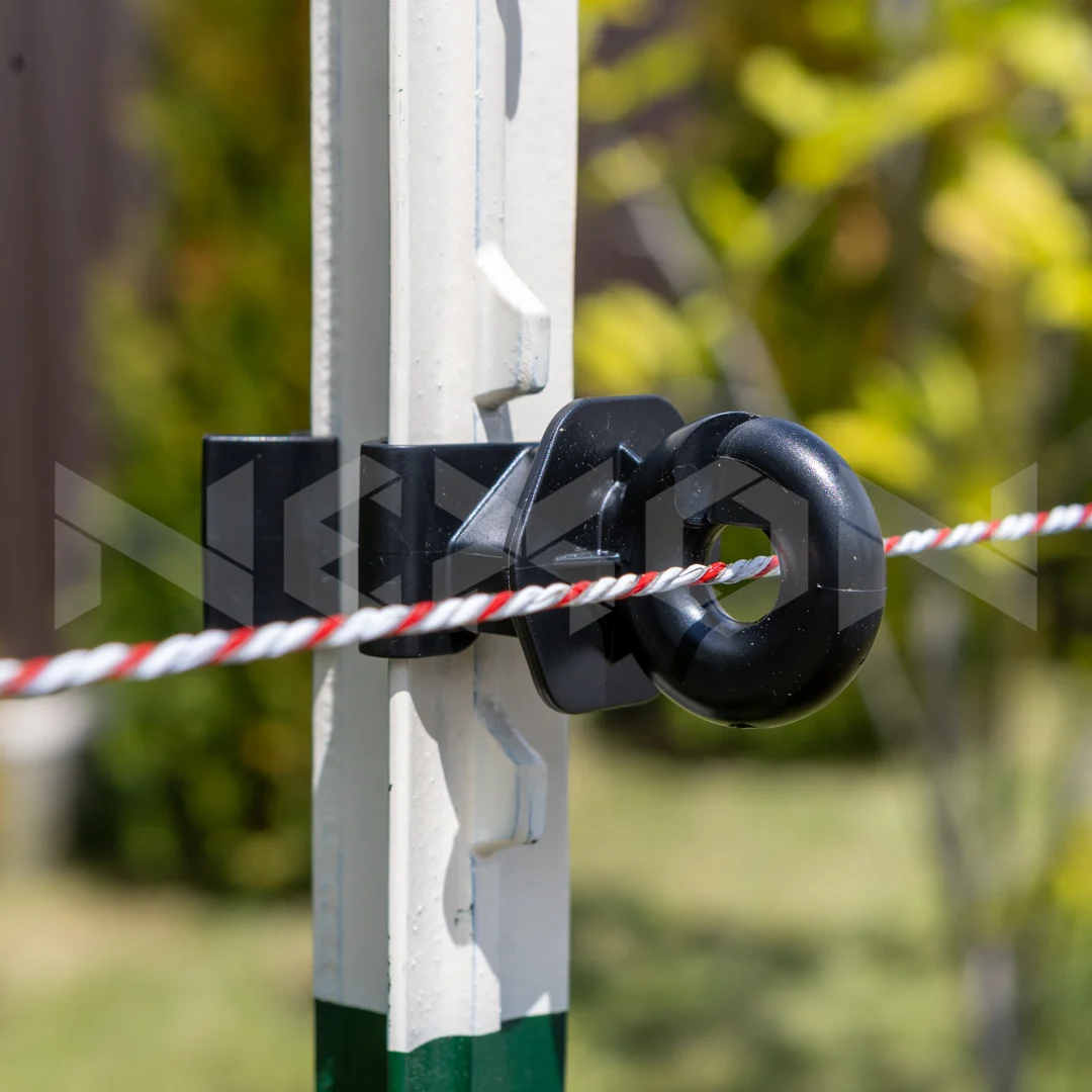 Szigetelő villanypásztor zsinórhoz T-post NEXON moduláris – fekete