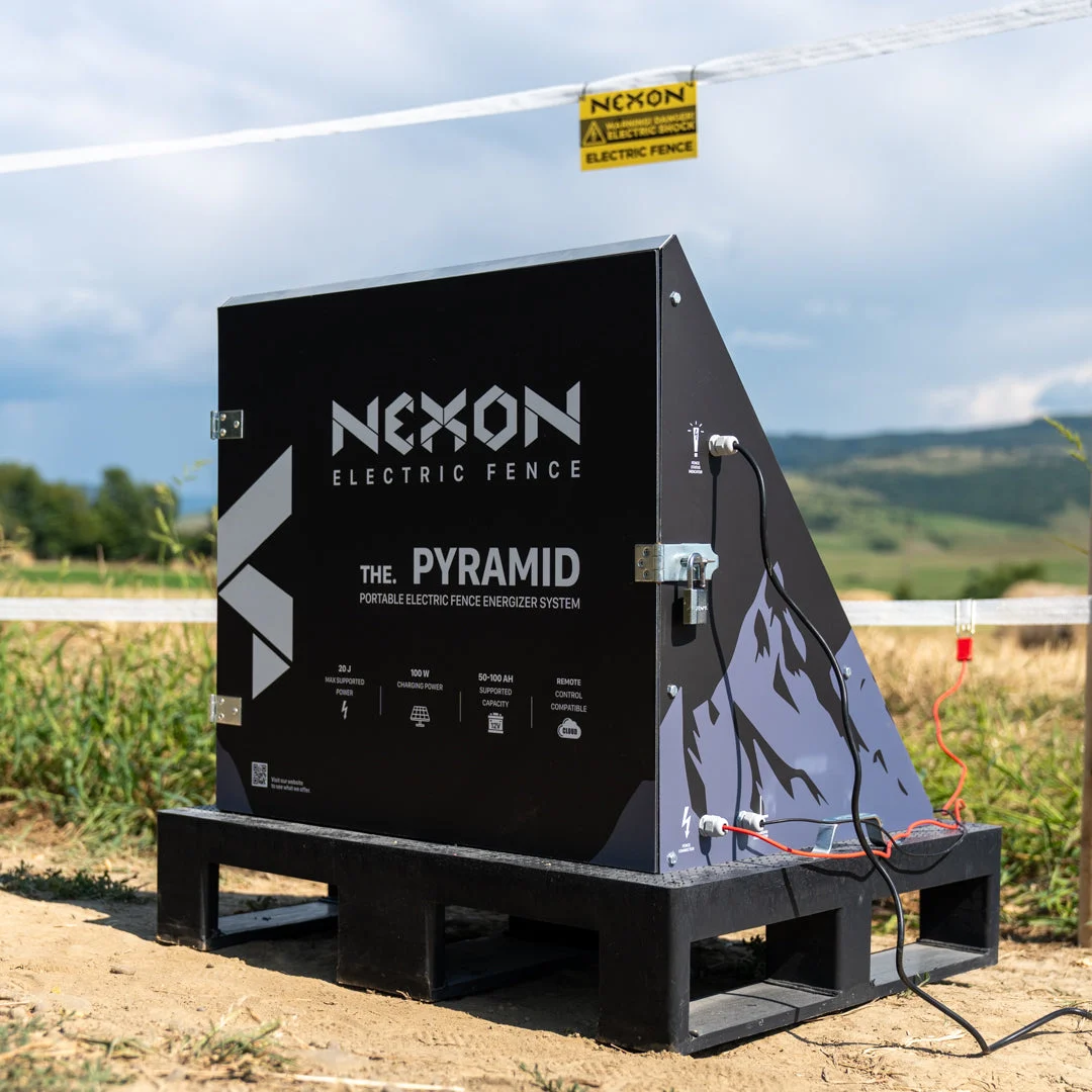 NEXON PYRAMID 10J GPS hordozható villanypásztor napelemmel és akkumulátorral